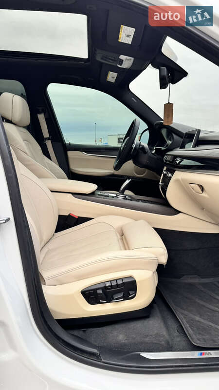 Внедорожник / Кроссовер BMW X5 2016 в Киеве