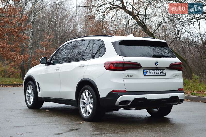 Внедорожник / Кроссовер BMW X5 2020 в Киеве