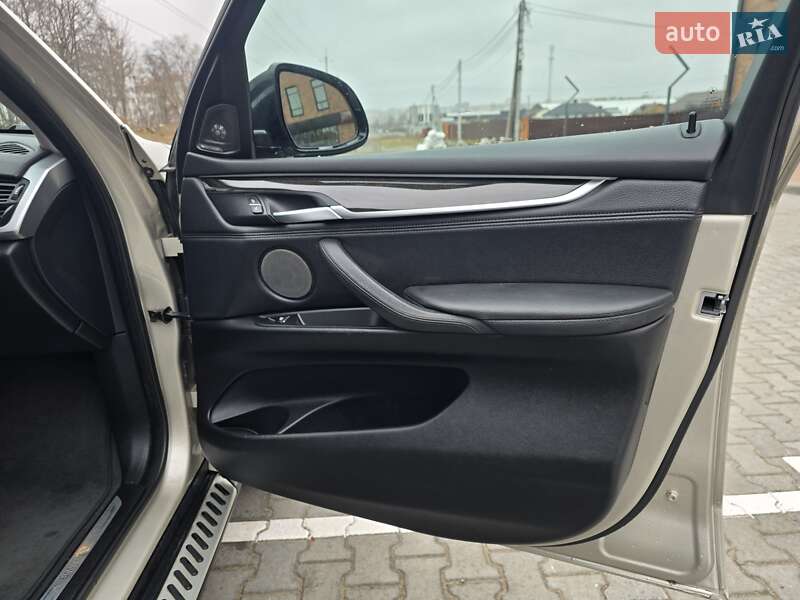 Позашляховик / Кросовер BMW X5 2015 в Вінниці