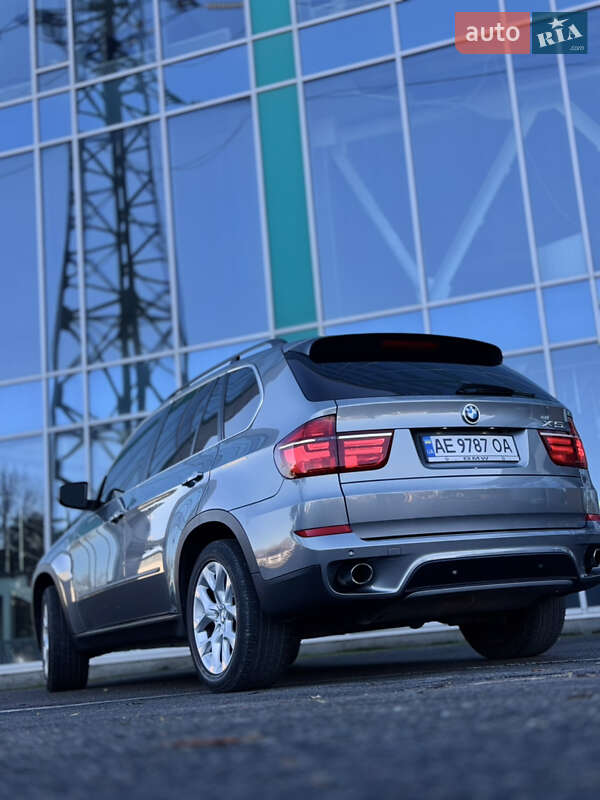 Позашляховик / Кросовер BMW X5 2013 в Дніпрі
