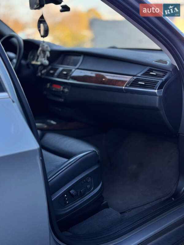 Позашляховик / Кросовер BMW X5 2013 в Дніпрі