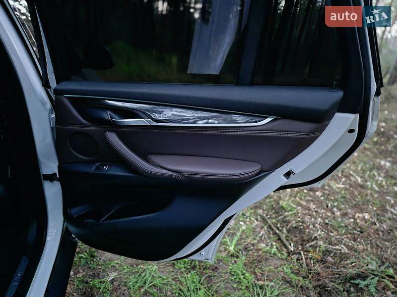 Позашляховик / Кросовер BMW X5 2017 в Вознесенську