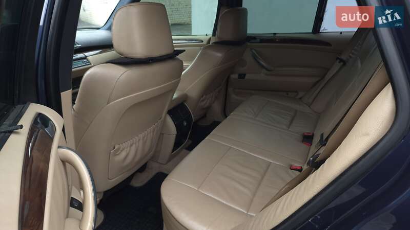 Внедорожник / Кроссовер BMW X5 2005 в Днепре