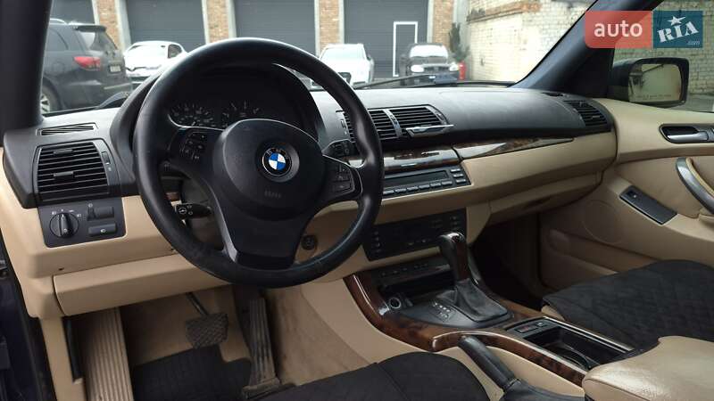 Внедорожник / Кроссовер BMW X5 2005 в Днепре