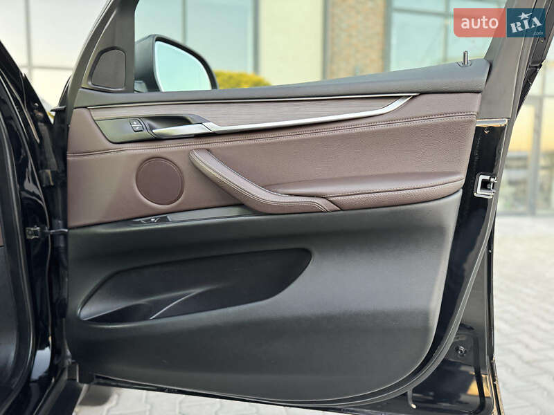 Внедорожник / Кроссовер BMW X5 2016 в Мукачево