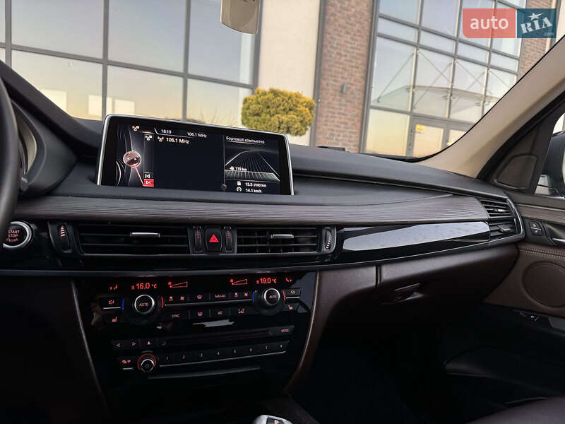 Внедорожник / Кроссовер BMW X5 2016 в Мукачево