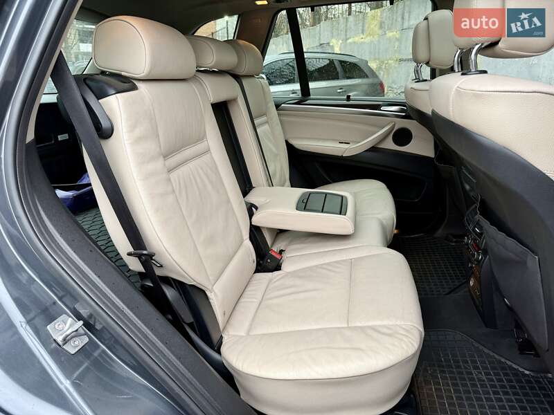 Позашляховик / Кросовер BMW X5 2011 в Харкові
