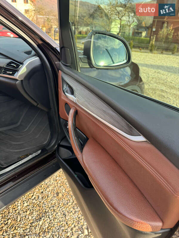 Внедорожник / Кроссовер BMW X5 2015 в Яблунице