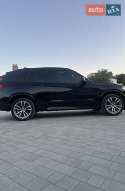 Позашляховик / Кросовер BMW X5 2015 в Рівному