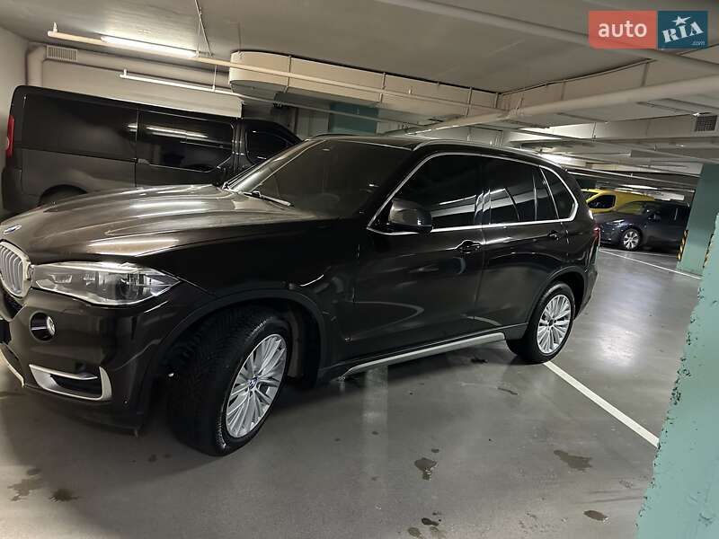 Внедорожник / Кроссовер BMW X5 2015 в Одессе