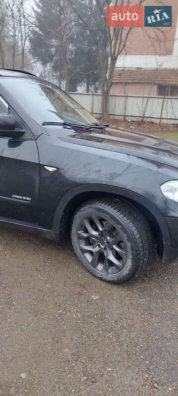 Внедорожник / Кроссовер BMW X5 2012 в Снятине