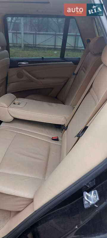 Внедорожник / Кроссовер BMW X5 2012 в Снятине