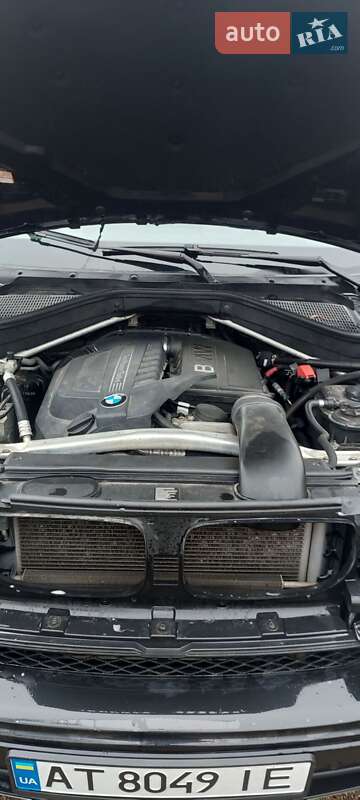 Внедорожник / Кроссовер BMW X5 2012 в Снятине