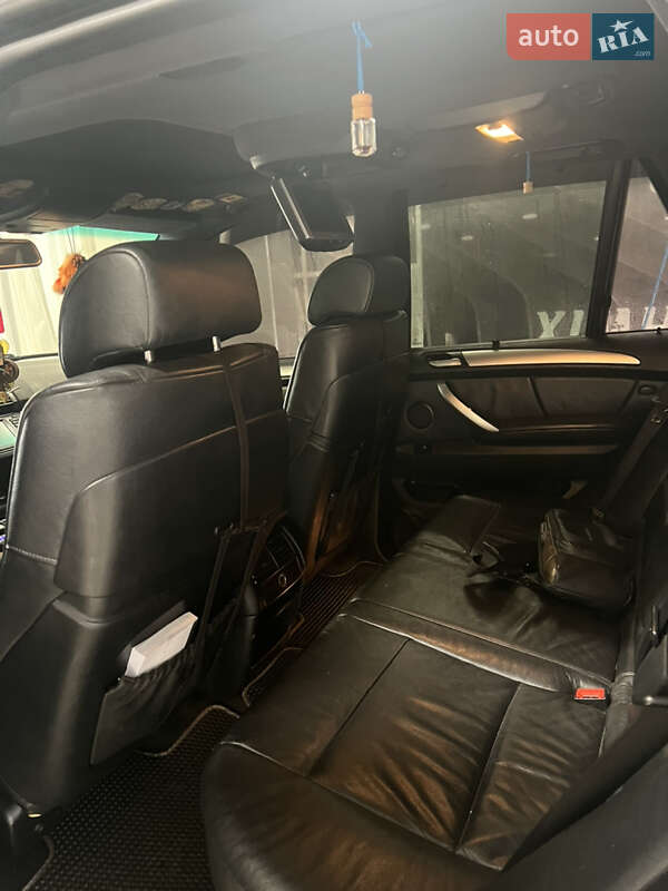 Внедорожник / Кроссовер BMW X5 2003 в Краматорске