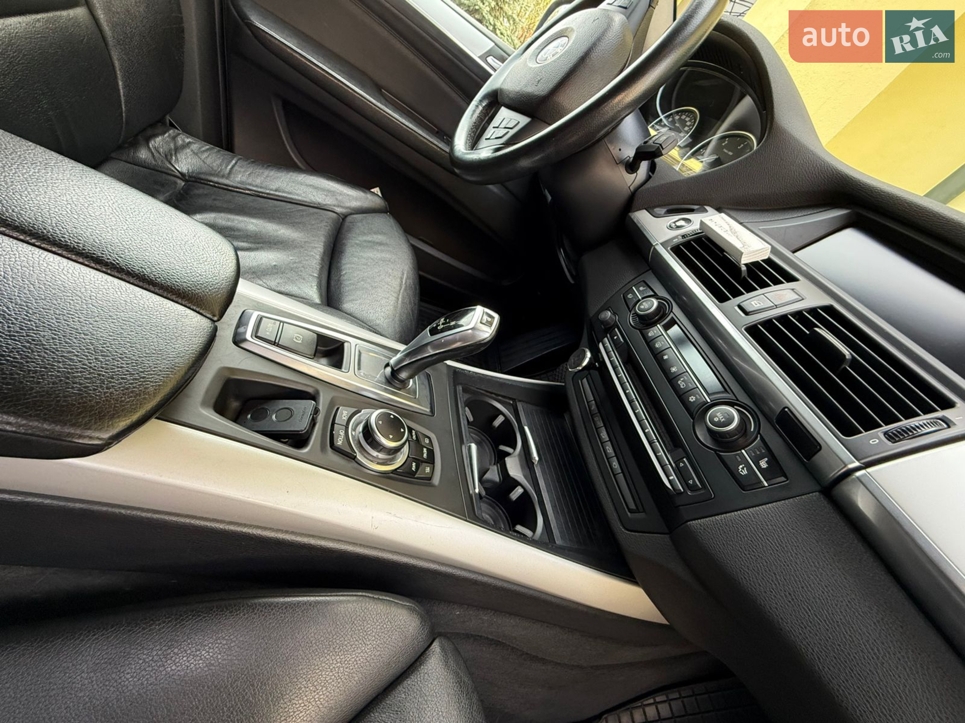 2010 BMW X5 - мініатюра 3