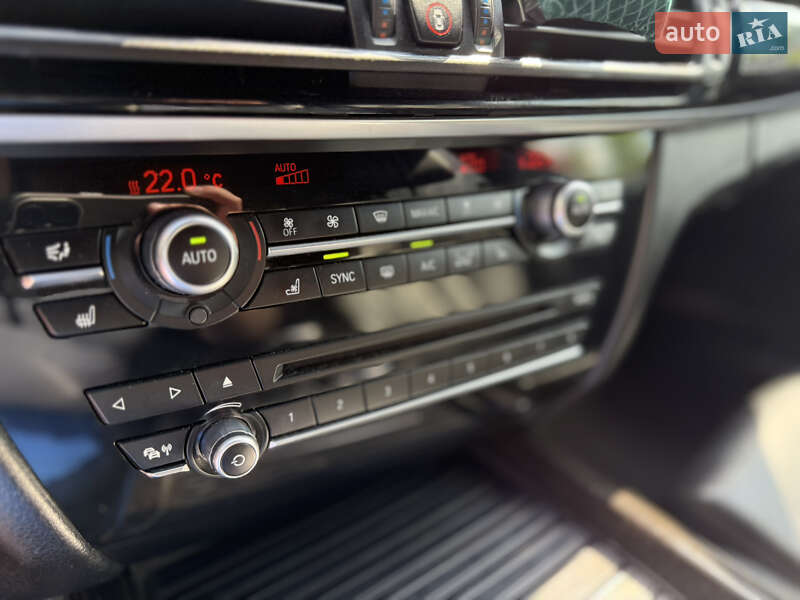 Внедорожник / Кроссовер BMW X5 2014 в Киеве