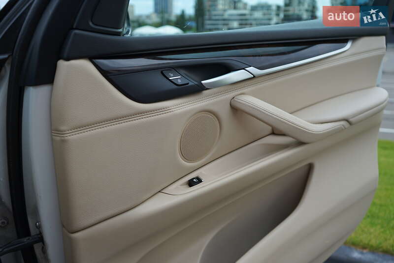 Внедорожник / Кроссовер BMW X5 2014 в Киеве