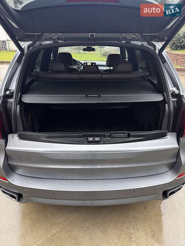 Внедорожник / Кроссовер BMW X5 2014 в Коростене