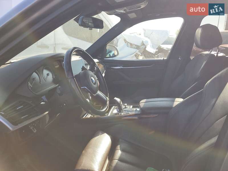 Внедорожник / Кроссовер BMW X5 2014 в Коростене