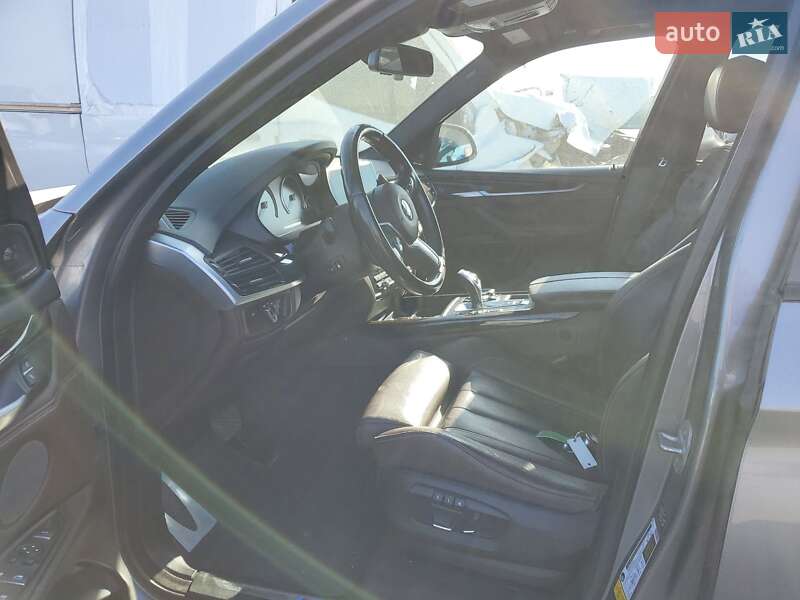 Внедорожник / Кроссовер BMW X5 2014 в Коростене