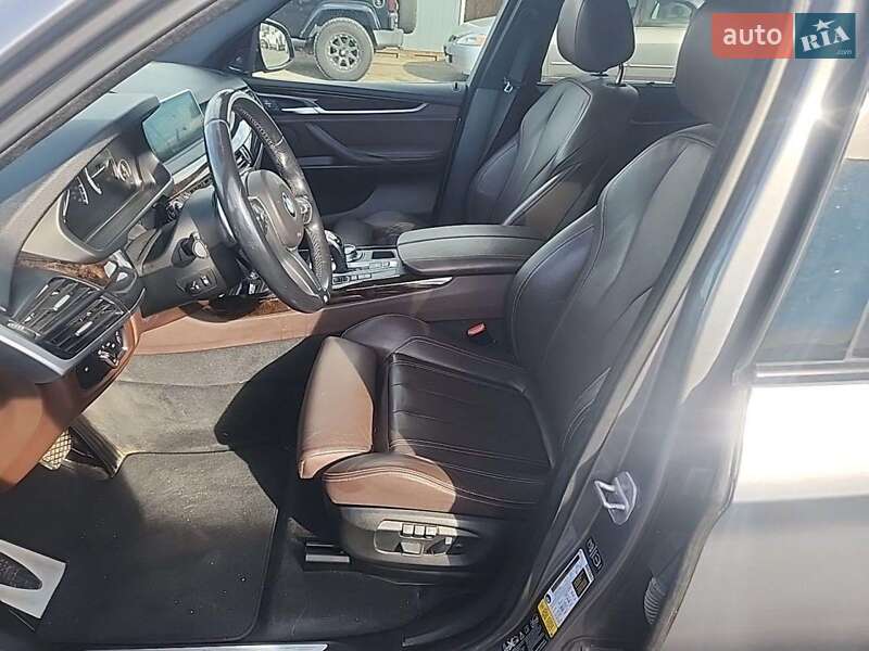 Внедорожник / Кроссовер BMW X5 2014 в Коростене