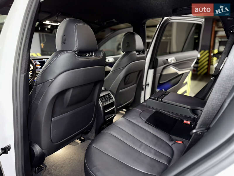 Внедорожник / Кроссовер BMW X5 2021 в Киеве