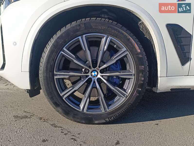 Внедорожник / Кроссовер BMW X5 2023 в Кременчуге