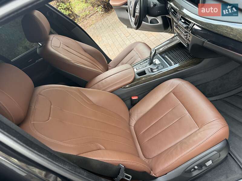 Внедорожник / Кроссовер BMW X5 2016 в Киеве