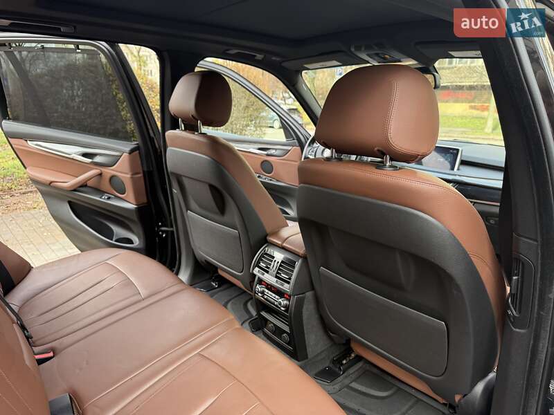 Внедорожник / Кроссовер BMW X5 2016 в Киеве