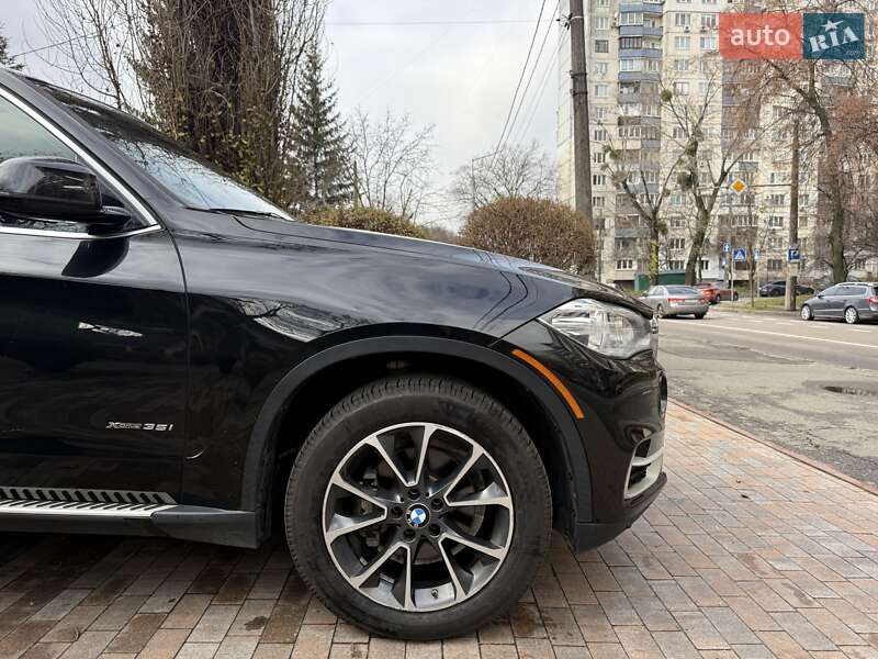 Внедорожник / Кроссовер BMW X5 2016 в Киеве