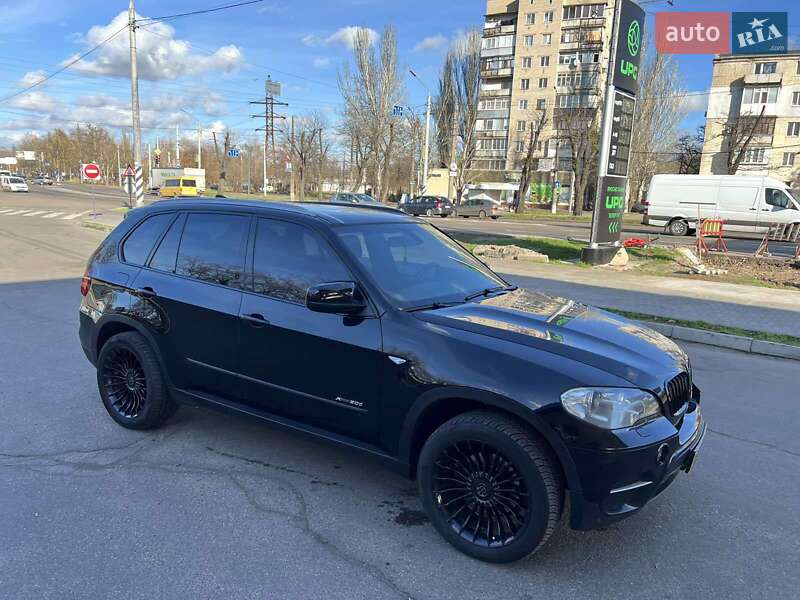 Внедорожник / Кроссовер BMW X5 2011 в Николаеве