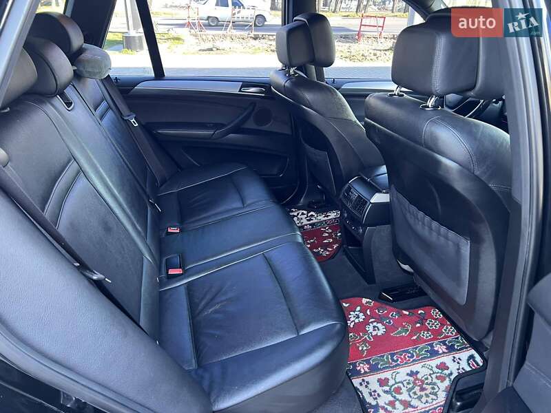 Внедорожник / Кроссовер BMW X5 2011 в Николаеве