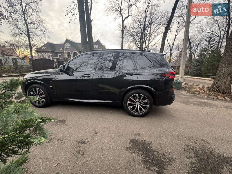 Внедорожник / Кроссовер BMW X5 2023 в Киеве