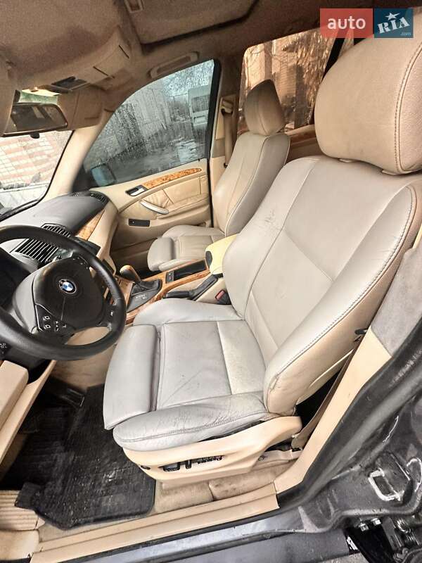 Внедорожник / Кроссовер BMW X5 2002 в Костополе