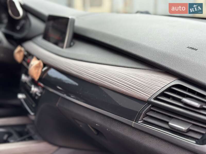 Позашляховик / Кросовер BMW X5 2016 в Одесі