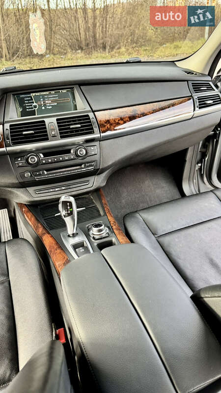 Внедорожник / Кроссовер BMW X5 2013 в Староконстантинове