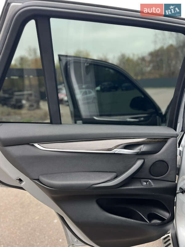 Внедорожник / Кроссовер BMW X5 2016 в Луцке