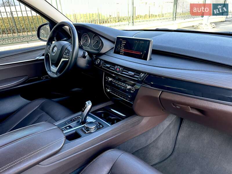 Позашляховик / Кросовер BMW X5 2016 в Харкові