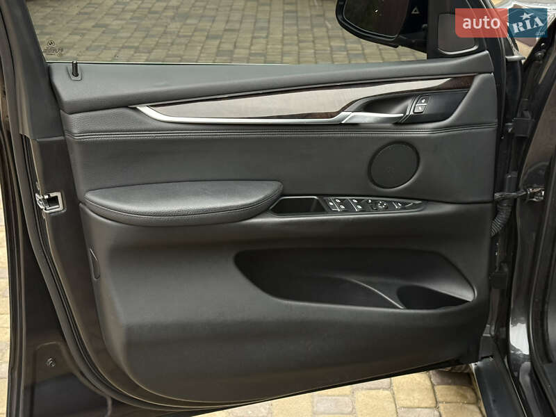 Внедорожник / Кроссовер BMW X5 2016 в Тернополе