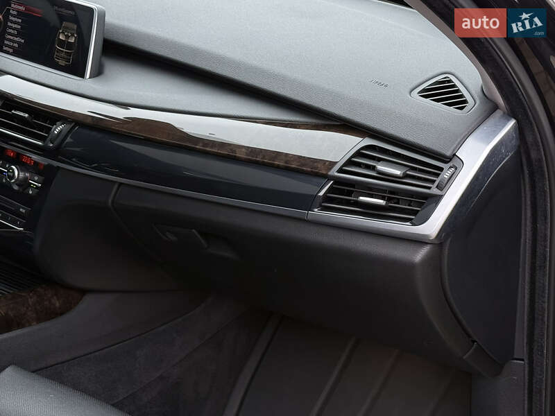 Внедорожник / Кроссовер BMW X5 2016 в Тернополе