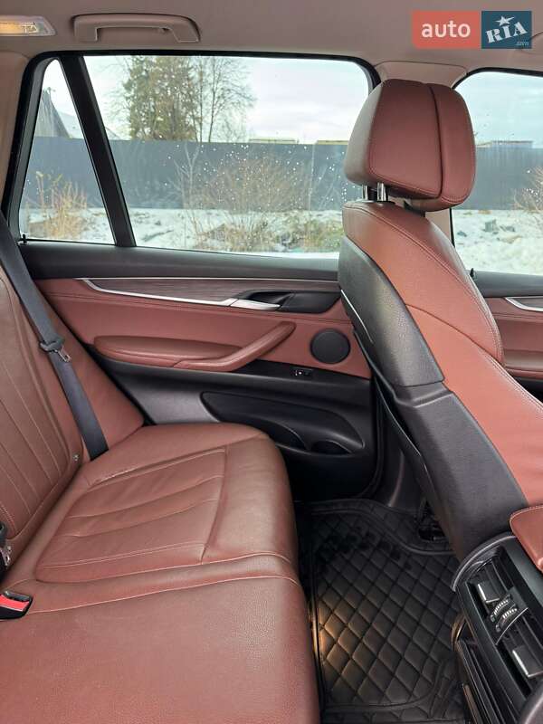 Внедорожник / Кроссовер BMW X5 2016 в Самборе