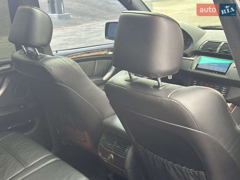 Внедорожник / Кроссовер BMW X5 2004 в Днепре