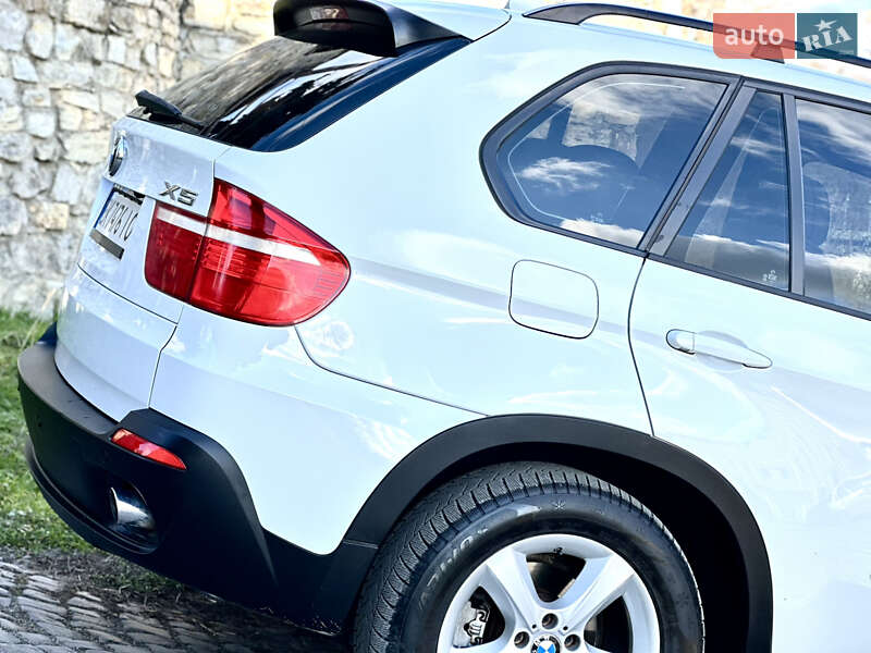 Внедорожник / Кроссовер BMW X5 2010 в Каменец-Подольском