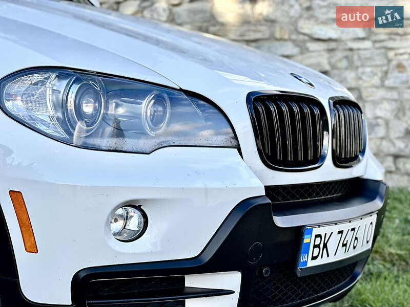 Внедорожник / Кроссовер BMW X5 2010 в Каменец-Подольском