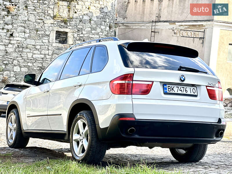 Внедорожник / Кроссовер BMW X5 2010 в Каменец-Подольском