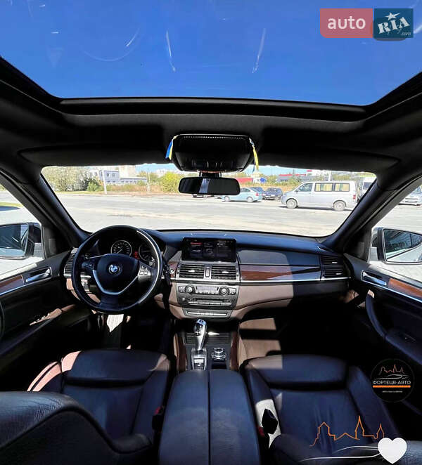 Внедорожник / Кроссовер BMW X5 2011 в Каменец-Подольском