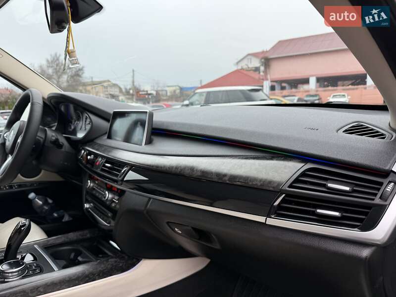 Внедорожник / Кроссовер BMW X5 2014 в Киеве