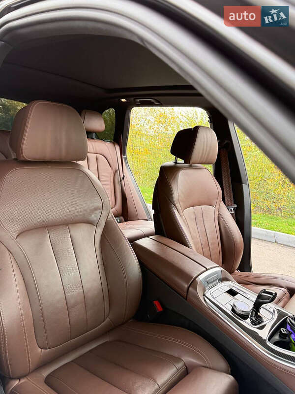 Внедорожник / Кроссовер BMW X5 2020 в Днепре
