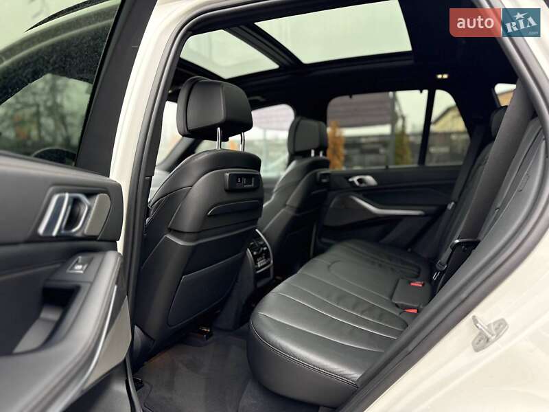 Внедорожник / Кроссовер BMW X5 2019 в Киеве