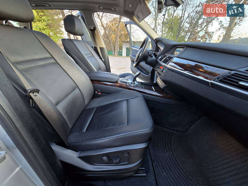 Внедорожник / Кроссовер BMW X5 2013 в Киеве фото 9 Внедорожник / Кроссовер BMW X5 2013 в Киеве